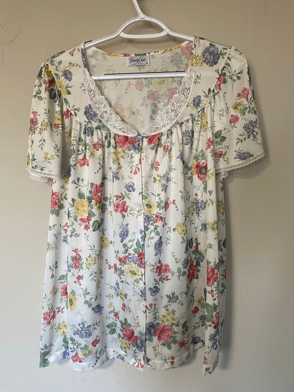 Vintage 80s Vanity Fair Floral Cottagecore Silky Lace Pajama Top Blouse Medium